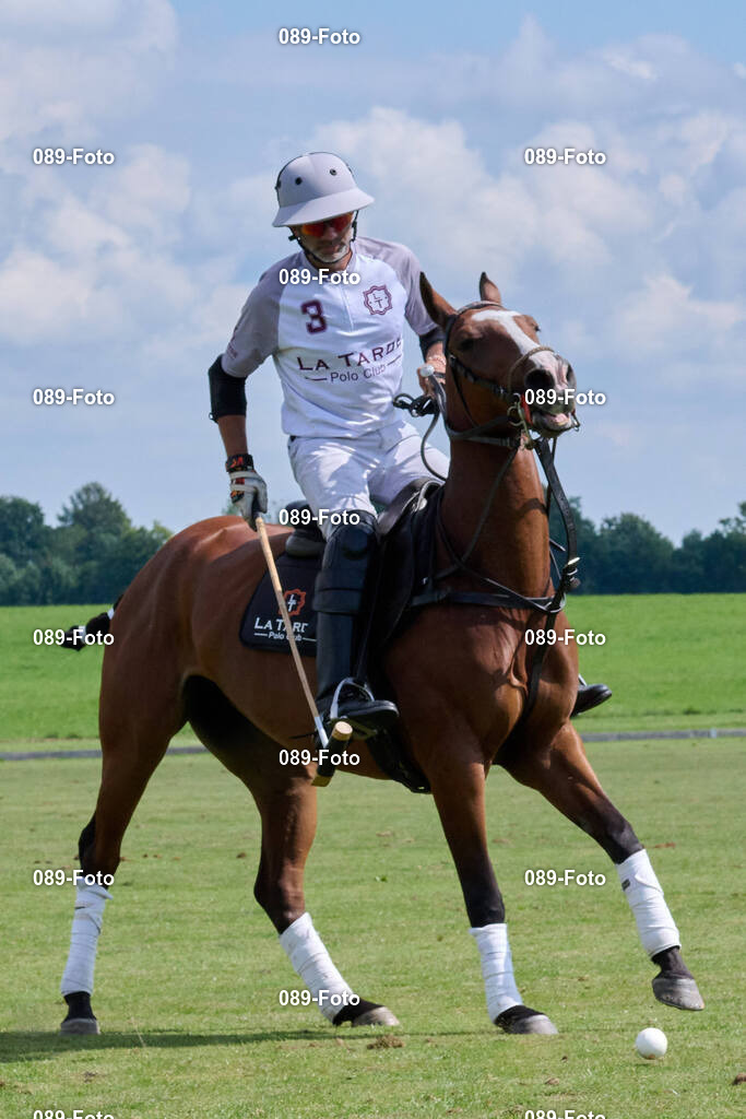 La Tarde Summer Cup 2025, Ostersee Polo Team vs La Tarde Polo Team | La Tarde Polo Club Munich, La Tarde Summer Cup 2025, Ostersee Polo Team vs La Tarde Polo Team, 2025-08-24Foto: 089-foto.org - Realisiert mit Pictrs.com