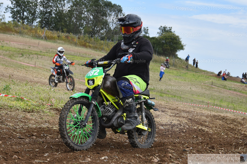 DSC_0840 (2) | Sportfotografie , Motorsport, Motoross, Reitsport, Mointainbike, Enduro,
Landschaft , Outdoor, Eventfotografie, Landschaft, Bilder online bestellen - Realisiert mit Pictrs.com