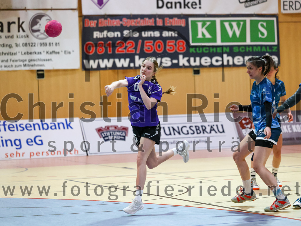 2023-01-21_080_SpVgg_Altenerding_gegen_TSV_Karlsfeld | Erding, Deutschland, 21.01.2023:
Handball, Bezirksoberliga Frauen Altbayern 2022 / 2023, 8. Spieltag, SpVgg Altenerding gegen TSV Karlsfeld, Endergebnis: 28:24

Marlene Mittermeier (SpVgg Altenerding, #6)

Foto: Christian Riedel / fotografie-riedel.net