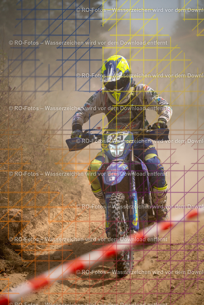 Niederwürzbach 3 Lauf-1073 | Sportfotografie von RO-Fotos: Motorsport, Motocross, Enduro, Laufveranstaltungen und Triathlon. Professionelle Fotos von Sportlern und Events. - Realisiert mit Pictrs.com