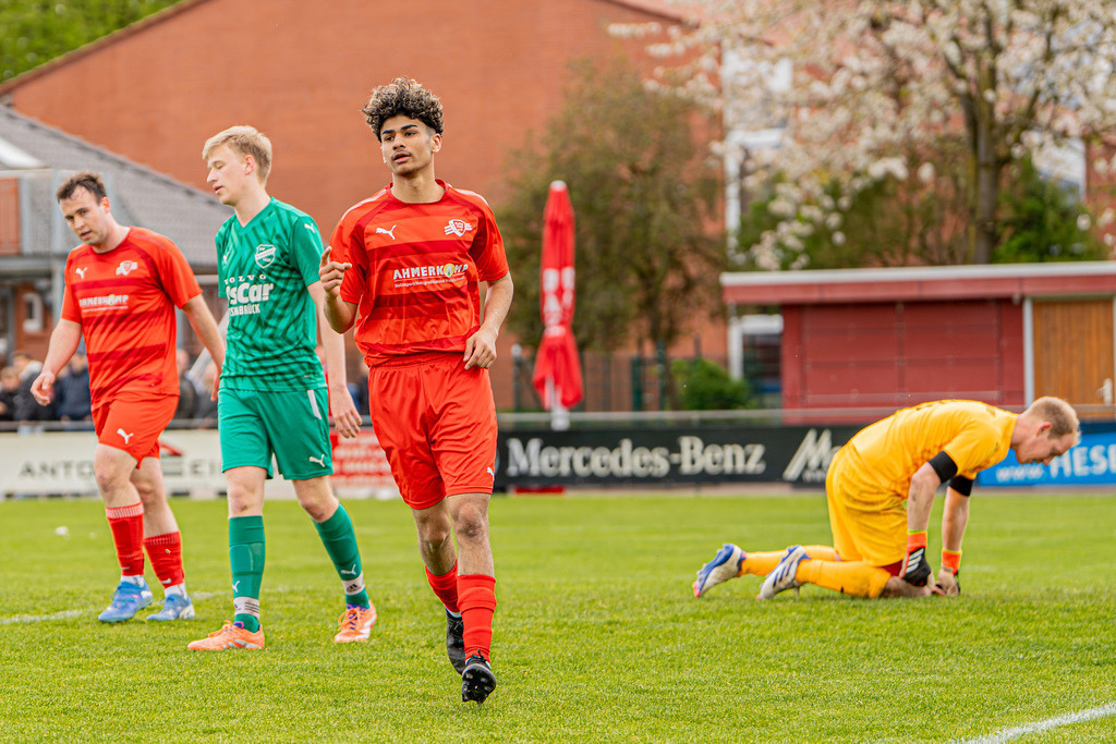 Fußball I Herren I Saison 2025-2026 I Kreisliga VEC I 23. Spieltag I SV GW Brockdorf II - VFL Oythe II I 04294 | jns.sportfotos - Realisiert mit Pictrs.com