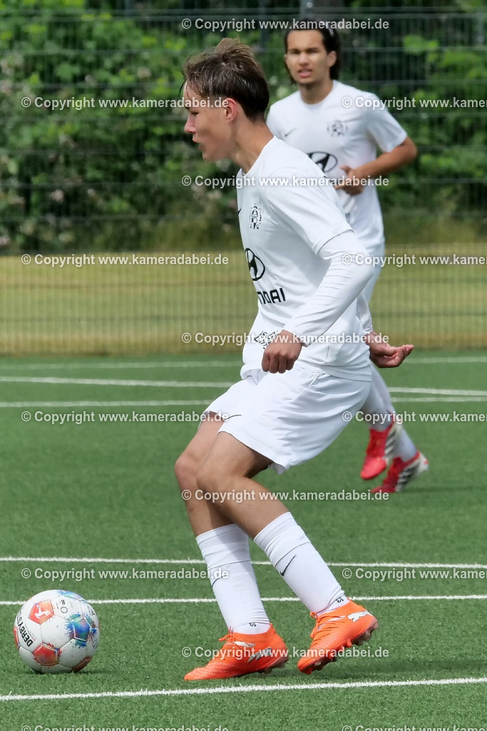 Fußball : C-Junioren : Aufstieg Regionalliga West : SUS 09 Dinslaken - Vfb 03 Hilden am 04.06.2026 in Dinslaken | Fußball : C-Junioren : Aufstieg Regionalliga West : SUS 09 Dinslaken (rotr Trikots)- Vfb 03 Hilden (weiße Trikots) am 04.06.2026 in Dinslaken - Realisiert mit Pictrs.com