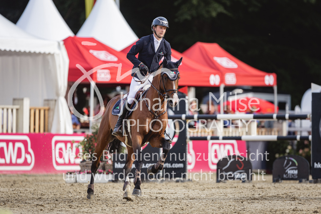 230903_HKM-BCH_Finale6j-131 | Deine schönsten Turniermomente als professionelle Fotos! Entdecke hochwertige Pferdesport-Fotografie im Online-Shop. Jetzt Fotos finden & bestellen!