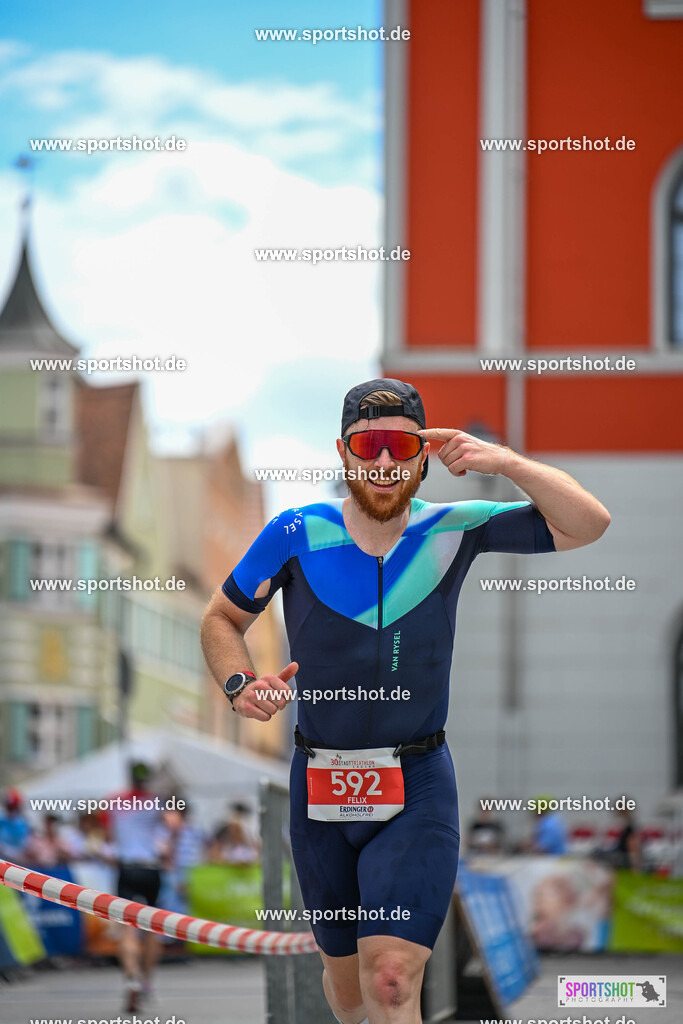 SZI_8422 | Stadttriathlon Erding 2025. #yourpictrs #sportshot_your_pictrs @Sportshotphotography #stadttriathlonerding Copyright: www.sportshot.de