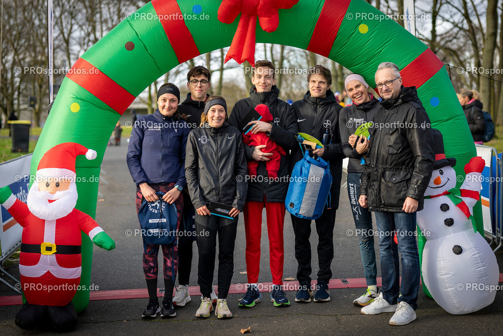 Bonner Nikolauslauf in Bonn, 08.12.2024 | Impressionen vom Bonner Nikolauslauf am 08.12.2024 in Bonn (Freizeitpark Rheinaue). Foto: BEAUTIFUL SPORTS/Axel Kohring