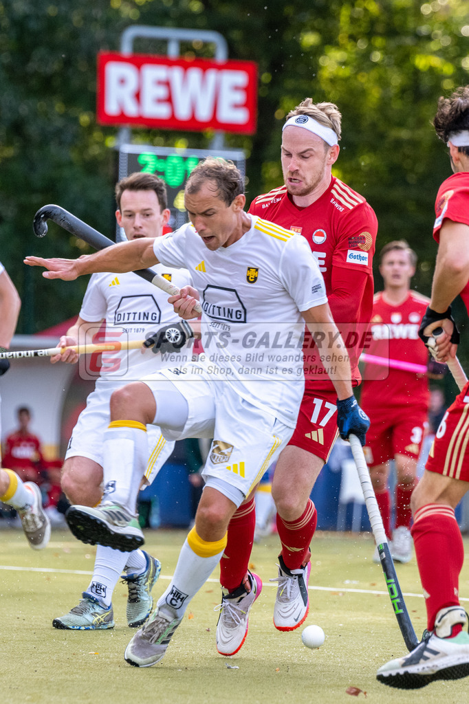 SFE_20231014_0057 | Hockey 1. Bundesliga Herren Rot-Weiss - Harvestehuder THC am 14.10.2023 in Köln (KTHC Stadion Rot-Weiss Köln Tennis and Hockey Club), Photo: Stephan Fehrmann 2023 (Sports-Gallery)