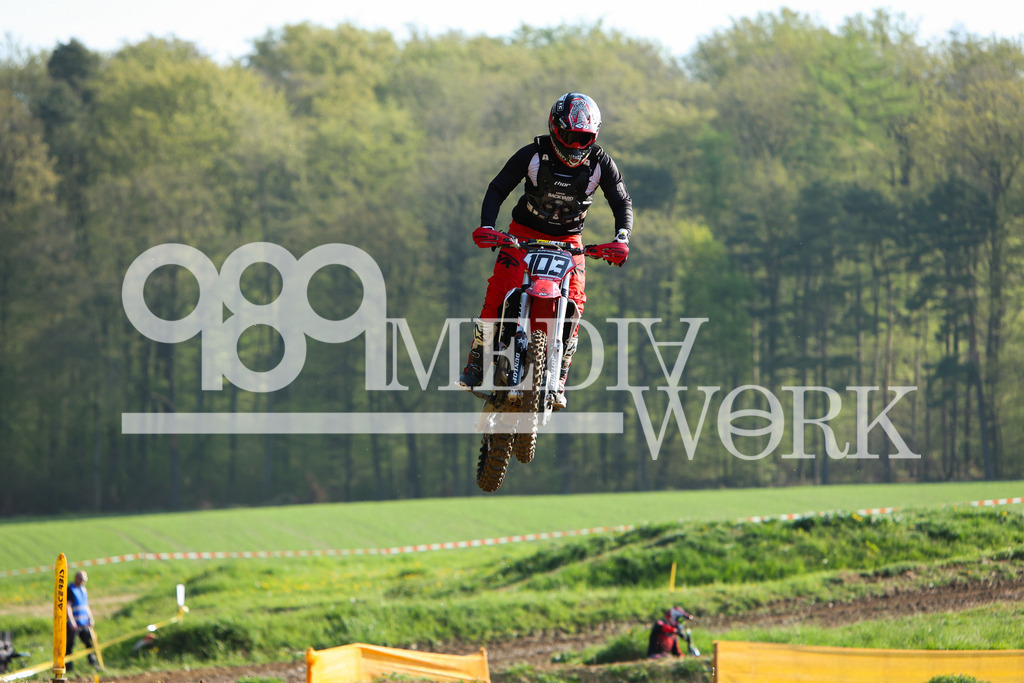 5E6A9812 | 989 MEDIAWORK