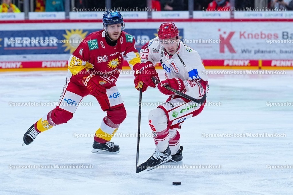 xYDRx20022601037 | 20.02.2026, xydrx, Eishockey, DEL2, Düsseldorfer EG - EV Landshut, PSD Bank Dome Düsseldorf: Maximilian Faber (Düsseldorfer EG #63) im Zweikampf gegen Trevor Gooch (EV Landshut #72)   Photo: xYannisxDreimannxPressefotoKochx