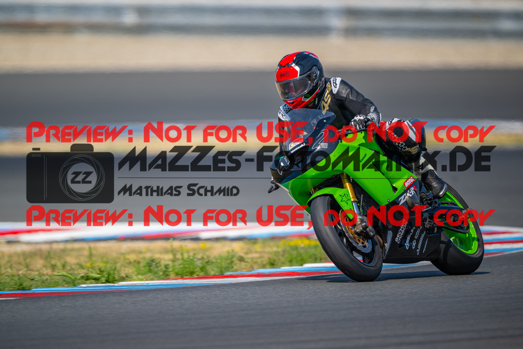 MaZZes-Fotomatrix-20260805-518747 | OPEN