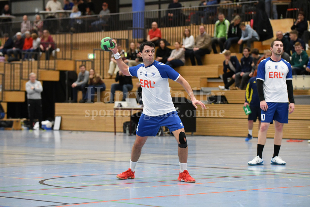 HC Deggendorf : TSV Simbach II   | Valentin Lotos  (HC Deggendorf  #4) - Realisiert mit Pictrs.com