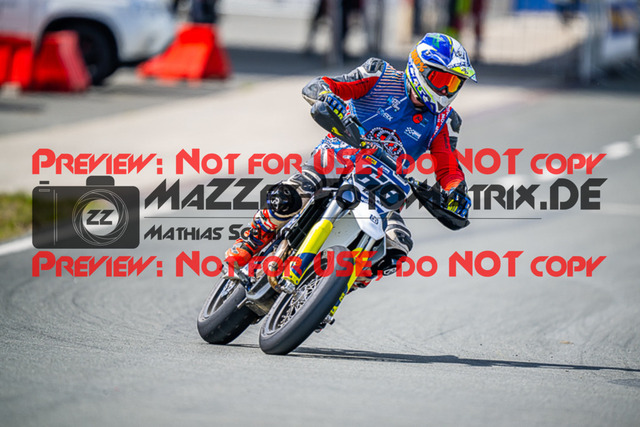 MaZZes_FotoMatrix_230506_3247 | UE40