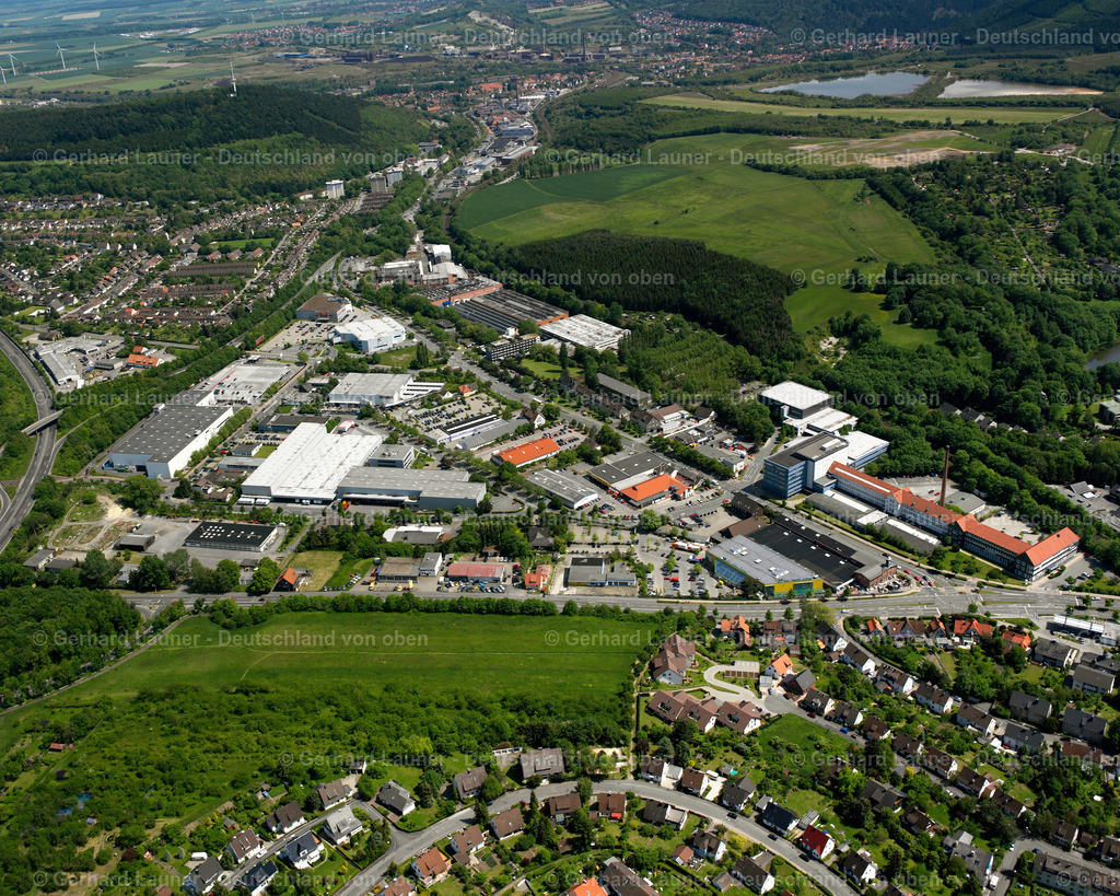 2638391 | GOSLAR GEORGENBERG 09.06.2006 Industrie- und Gewerbegebiet  in Georgenberg im Bundesland Niedersachsen, Deutschland // Industrial and commercial area  in Georgenberg in the state Lower Saxony, Germany Foto: Gerhard Launer