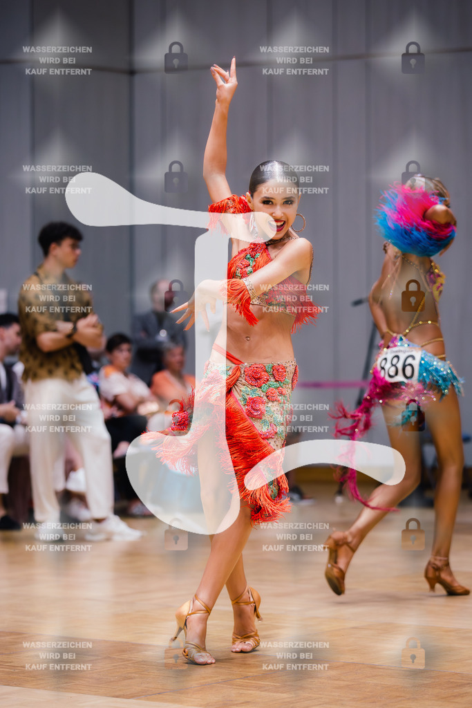 GOC 2025 - WDSF Solo Junior II Latin Female - 2025-08-21-7586 | Webshop for digital downloads and prints of dance sport, event & show photographer Julian Link - Realisiert mit Pictrs.com