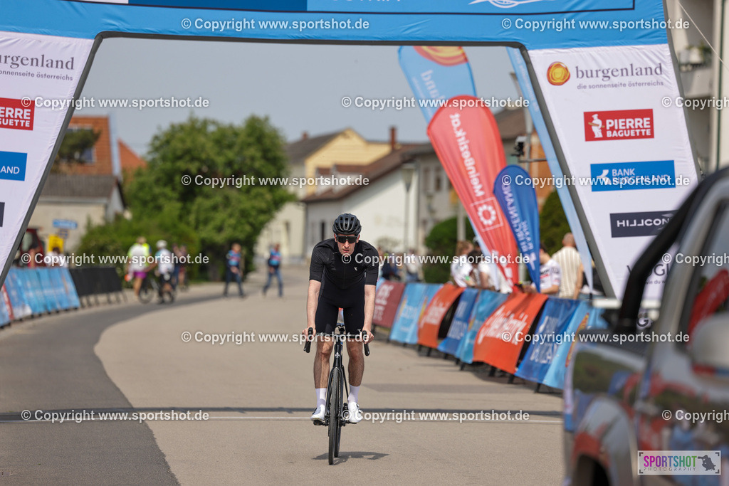 VJ__9723 | Neusiedlersee Radmarathon 2026@sportshot_your_pictrs #yourpictures#roadtowm2029 #nrm #neusiedlerseeradmarathon #neusiedlersee #neusiedlerseetourismus #burgenland #mörbisch #nrm26 #burgenlandtourismus #voglundco #poweredbyburgenlandtourismus #radsport #rad #marathon #ucigranfondo #visitburgenland #ucigranfondoworldseries