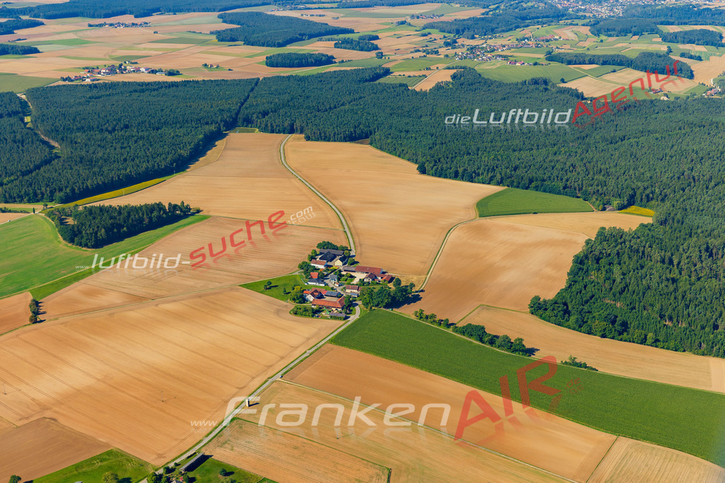 luftbild-oberbuch-burglengenfeld-luftbild-vs-drohnen-fotograf-5233-jahr-2025 | Luftbild Vs Google Maps  Oberbuch  Burglengenfeld -Das Luftbild wurde 2025 vom UL-Flugzeug heraus erstellt ( keine Drohne ) - Hochauflösende Luftaufnahme -Nicht vergleichbar mit Google Maps oder Satelittenbilder- Die Geschenkidee !Mit Lizenz und Bildrechte bestellbar