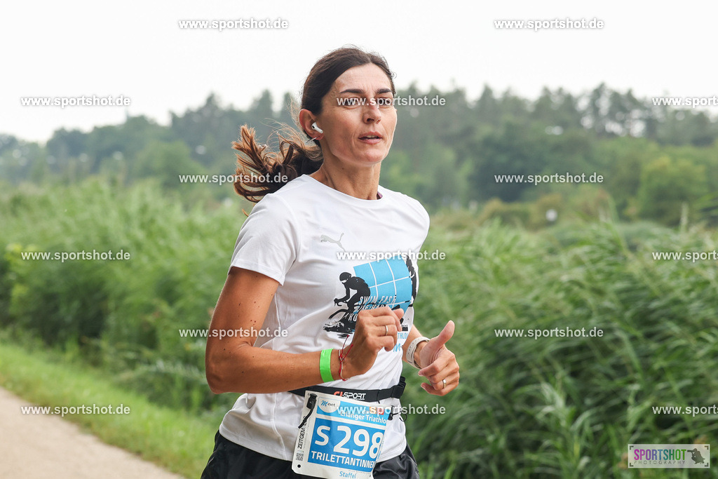 LUR_1808 | 34. M-net Erlanger Triathlon 2025 #erlangertriathlon  #mnettriathlon2025 #mnettriathlon #team #olympischedistanz #mitteldistanz #triathlon #maindonaukanal  #erlangertriathlon2025 #yourpictrs #tv1848 #tv1848erlangen  #triathlonbayern #sportinerlangen #demsportverbunden #sportshot_your_pictrs Copyright: www.sportshot.de