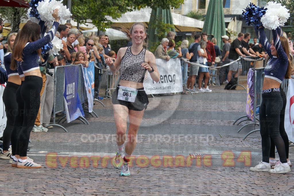 250824_1252_EV4_9585 | Sportfotografie im Rhein-Sieg Kreis, Köln, Bonn, NRW, Rheinland Pfalz, Hessen, etc. Unser Tätigkeitsfeld umfasst den Laufsport vom Volkslauf über den Marathon, Duathlon, Triathon bis zum Ultralauf wie Kölnpfad Ultra oder Schindertrail.