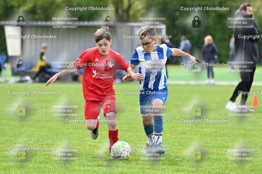 DSC_0244 | TSV Holtrop (rot) - TuS Holtriem I (blau,weiß) 