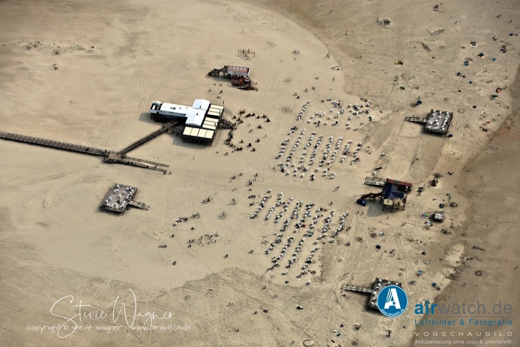Luftbilder St.Peter-Ording | Entdecken Sie atemberaubende Luftbilder und Fotografien auf airwatch.de - Tauchen Sie ein in eine Welt voller faszinierender Aufnahmen aus der Vogelperspektive.