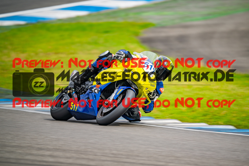 MaZZes_FotoMatrix_240701_6007705_6546 | WEISS