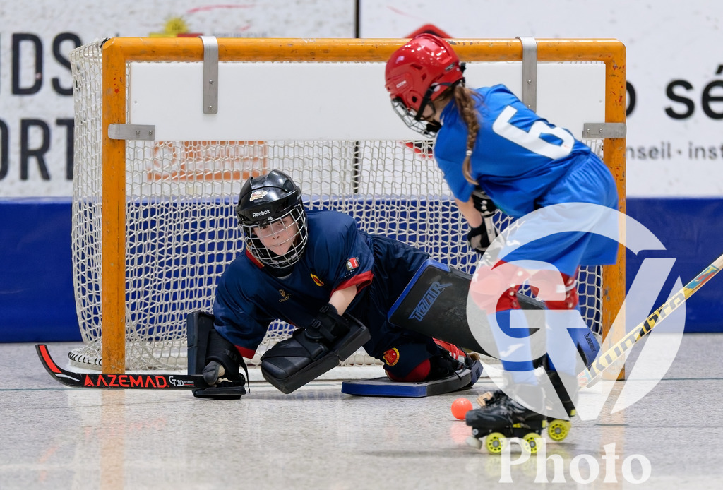U11  - Geneve RHC v RHC Diessbach  |  during the U11  match between Geneve RHC and RHC Diessbach  at Centre sportif de la queue d'arve in Geneve, Switzerland