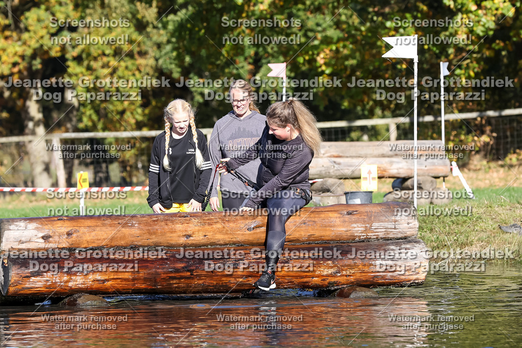 Dog Paparazzi - Strongdog 10-25-8847 | Dog Paparazzi Jeanette Grottendiek Fotografie & Videografie - Realisiert mit Pictrs.com