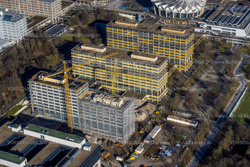 Bochum240103158 | Luftbild, Gebäudekomplex der RUB Ruhr-Universität Bochum, Baustelle Ersatzneubau NA, muschelartige Form rundes Gebäude Audimax Hörsaal, Mensa Gebäude, Querenburg, Bochum, Ruhrgebiet, Nordrhein-Westfalen, Deutschland