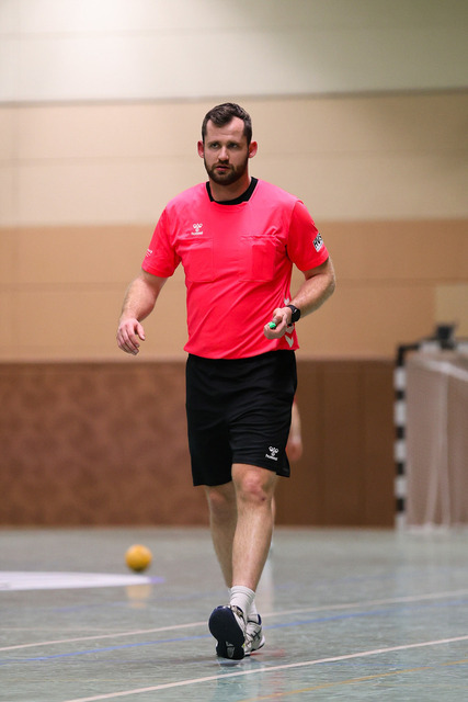 Handball I Damen I Saison 2025-2026 I Verbandsliga Süd I HSG Kalkberg 06 - MTV Dänischenhagen I 14.12.2025.53 | Malte Jürs (Schiedsrichter) - Realisiert mit Pictrs.com