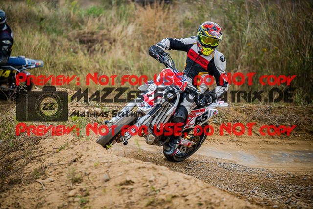 MaZZes_FotoMatrix_220813_5228 | UE40