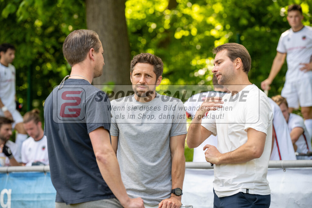 SFE_20240511_0089 | Krefeld, Deutschland, 11.05.2024: Johannes Schmitz (Crefelder HTC) in Aktion waehrend des Spiels der Feldhockey 1. Bundesliga Herren zwischen Crefelder HTC - Rot Weiss Köln im Gerd-Wellen-Hockeyanlage am 11.05.2024 in Krefeld, Deutschland. (Foto von Stephan Fehrmann)

Krefeld, Germany, 11.05.2024: Johannes Schmitz (Crefelder HTC) in action during the game of Feldhockey 1. Bundesliga Herren between Crefelder HTC - Rot Weiss Köln in Gerd-Wellen-Hockeyanlage at 11.05.2024 in Krefeld, Deutschland. (Foto from Stephan Fehrmann)