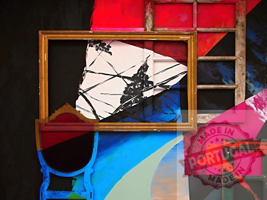 Abstract collage with frames creating a mixed media artwork | Abstract collage art featuring old frames, a chair, and vivid paint colors creating a dynamic composition - Realisiert mit Pictrs.com