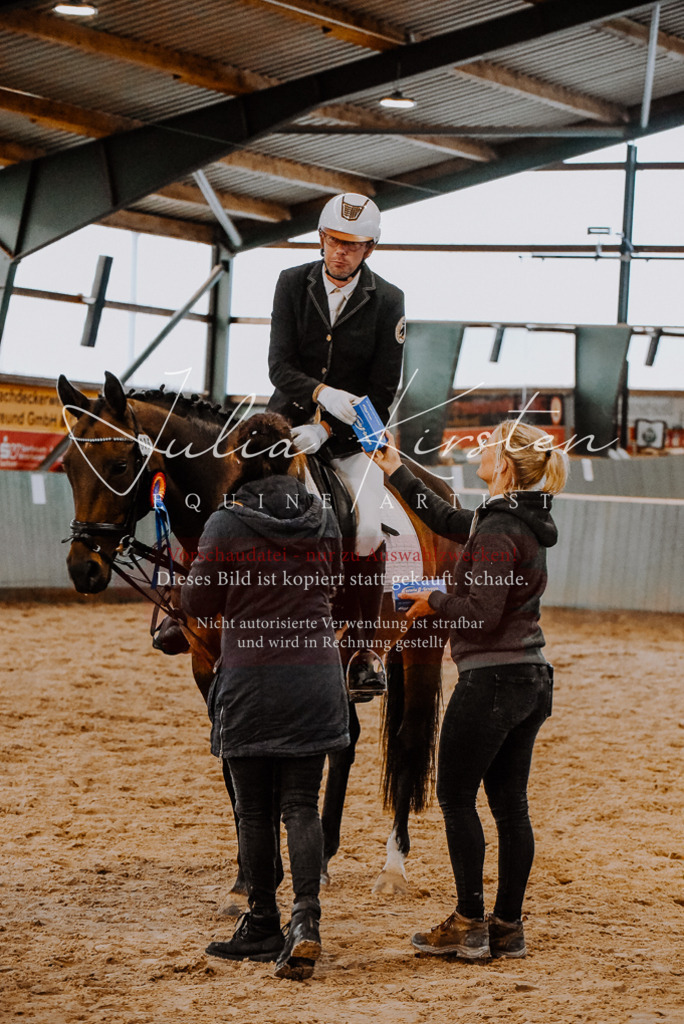 DSC_7733 | Pferde- und Turnierfotografie in Westsachsen. Pferdeportraits, Auftragszeichnungen und intuitive Kunst.