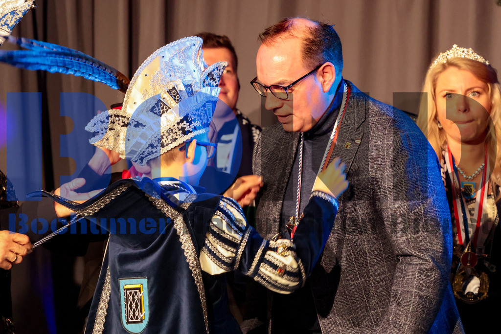 SES_GROKABO20250202-53 | bond - Realisiert mit Pictrs.com