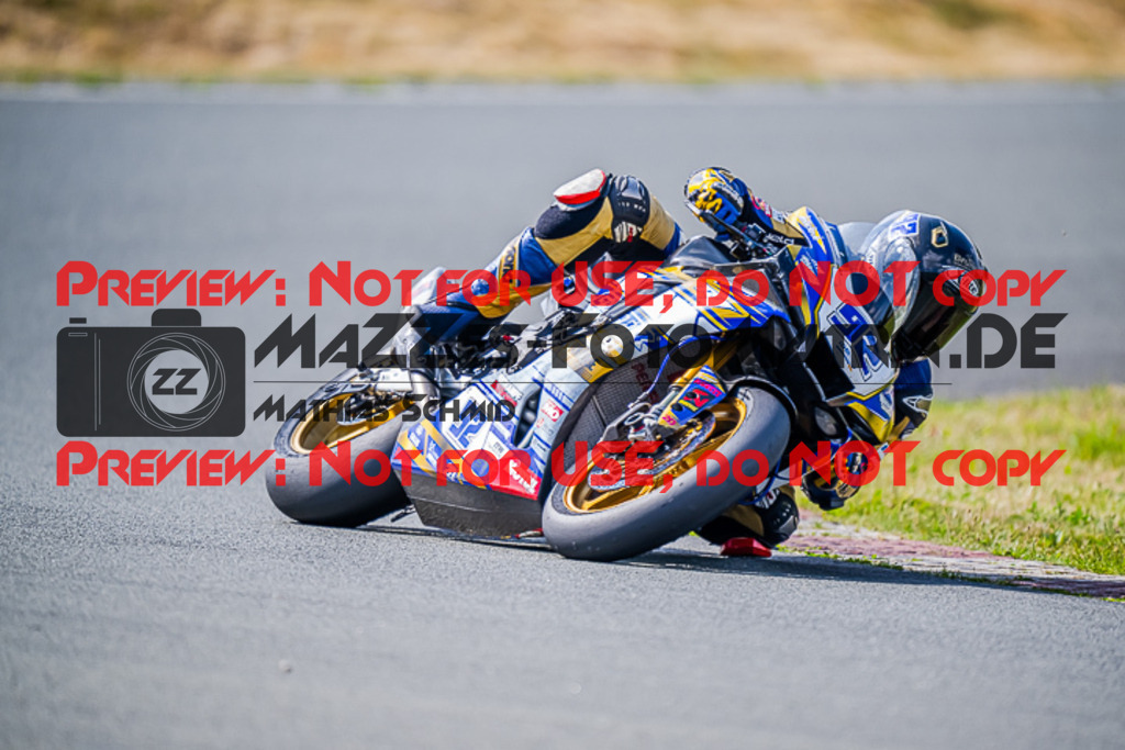 MaZZes_FotoMatrix_220722_7472 | IDM1000