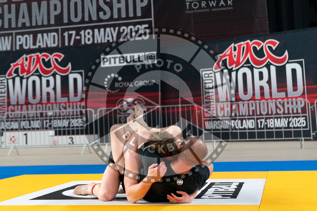 20250517PBB0921 | Athletes compete during the first day of the ADCC Amateur World Championship on May 15, 2025 in Warsaw, Poland. © Chiara Dazi / photoblackbelt