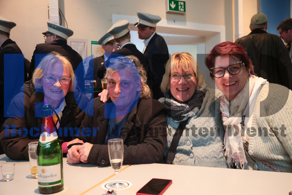 Maiabendfest 2024 {date} -  | {headline}



(Foto: Sebastian Sendlak / BOND)

 - Realisiert mit Pictrs.com