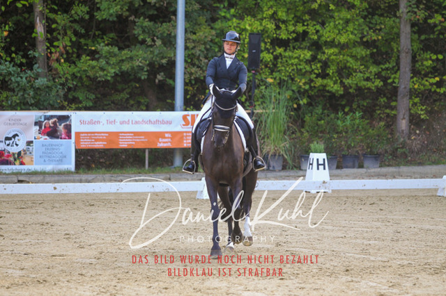 DKP41541 | Turniersportfotografie; Pferdefotografie; Dressurfotografie