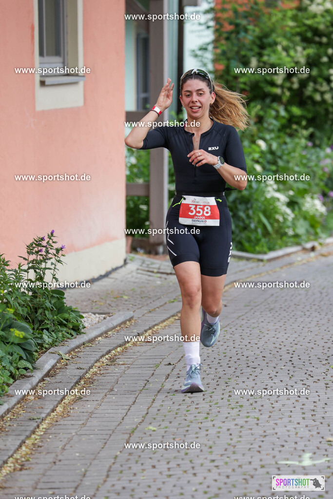 KSZ_8844 | Stadttriathlon Erding 2025. #yourpictrs #sportshot_your_pictrs @Sportshotphotography #stadttriathlonerding Copyright: www.sportshot.de