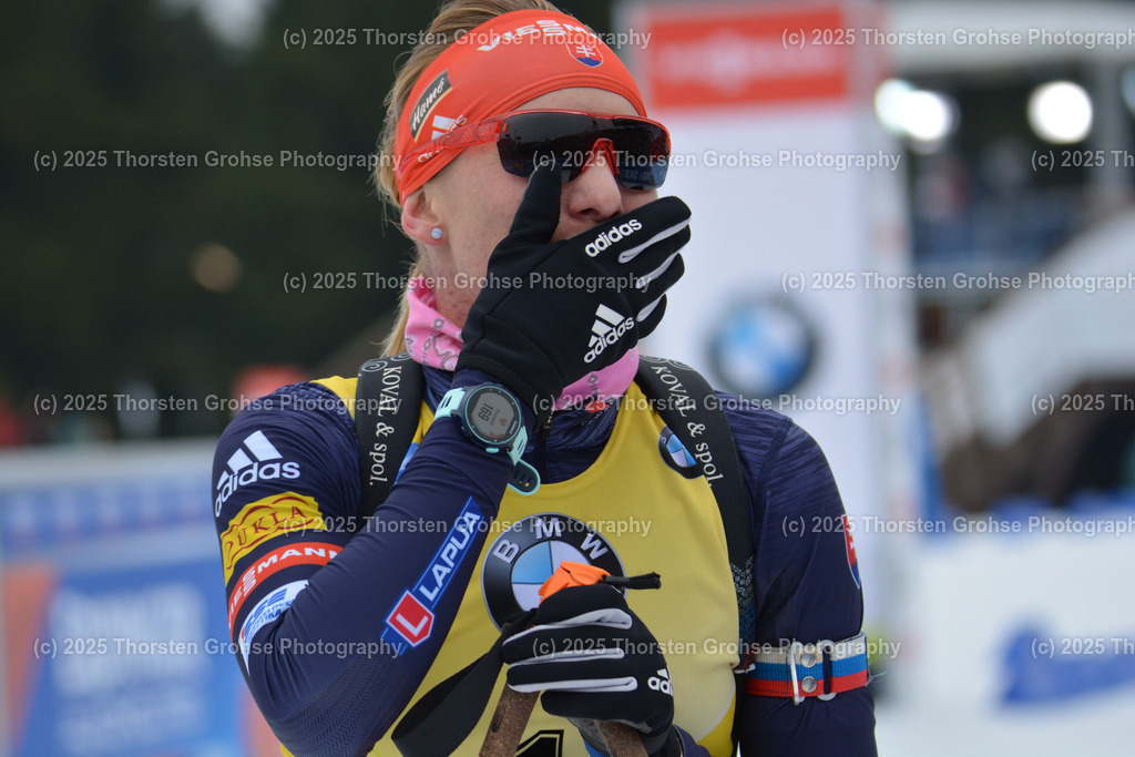 IBU WC Biathlon Oberhof 2018 | KUZMINA Anastasiya (SVK) im Ziel (Platz 1); IBU WC Biathlon Oberhof 2018, 10 km Verfolgung der Frauen am 06.01.2018 in der DKB Ski Arena in Oberhof, (Deutschland) - Realisiert mit Pictrs.com