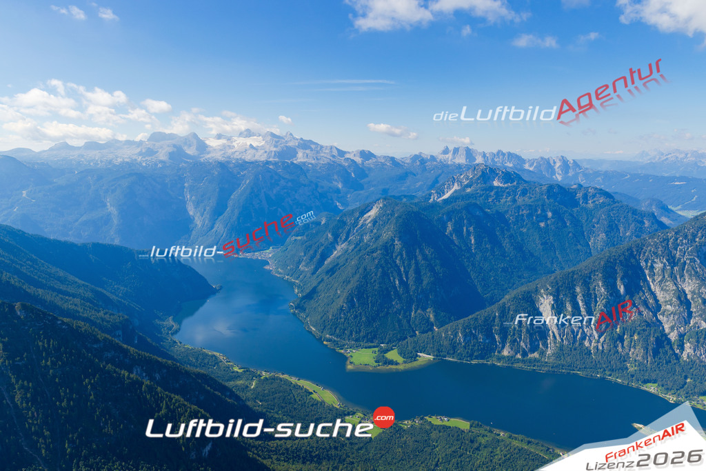 Hallstätter See Hallstatt Bild- Das Luftbild wurde 2025 vom UL-Flugzeug heraus erstellt ( keine Drohne ) - Hochauflösende Luftaufnahme -Nicht vergleichbar mit Google Maps oder Satelittenbilder- Die Geschenkidee !Mit Lizenz und Bildrechte bestellbar