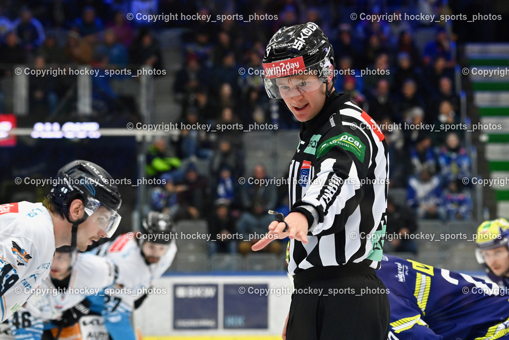 EC IDM WÄRMEPUMPEN VSV vs. Steinbach Black Wings Linz | RIECKEN SIMON Referee, EC IDM WÄRMEPUMPEN VSV vs. Steinbach Black Wings Linz, EC IDM WÄRMEPUMPEN VSV vs. Steinbach Black Wings Linz am 28.11.2025 in Villach (Stadthalle Villach), Austria, (Photo by Bernd Stefan)