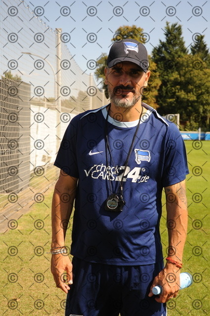 RGE_5929 | Cristian Fiel war vom 1. Juli 2024 bis zum 16. Februar 2025  Cheftrainer bei Hertha BSC. Fotograf. Ralf Gebhardt - Realisiert mit Pictrs.com