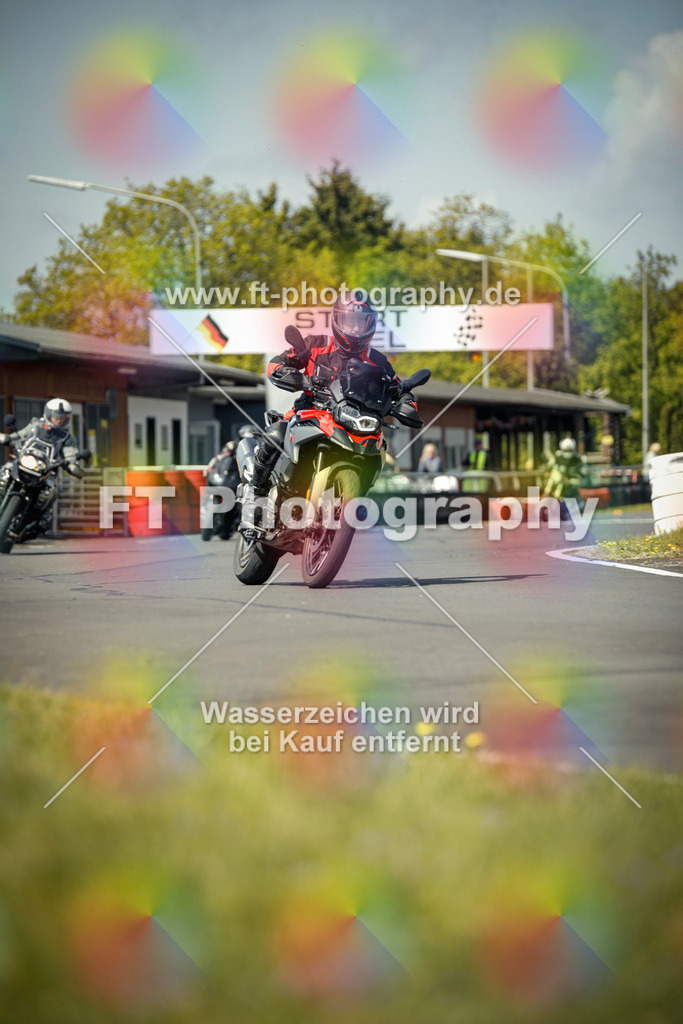 OBK_Mai_Justin_Uwe-10749 | Hier findet Ihr Bilder von Touristenfahrten auf der Nürburgring Nordschleife oder von anderen Veranstaltungen die ich besucht habe. Viel Spass beim Durch Schauen 