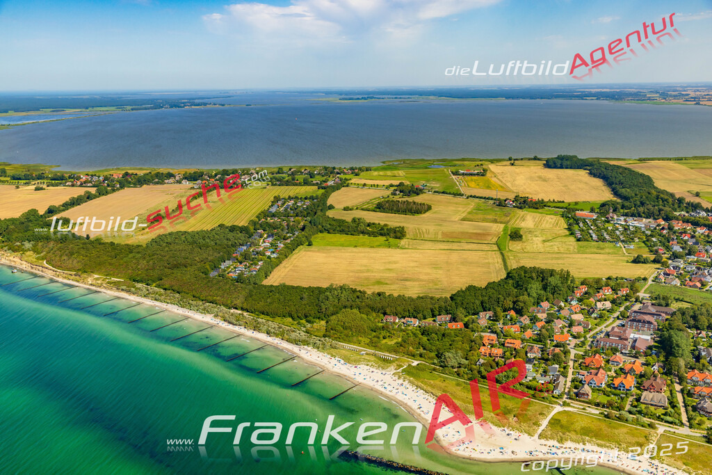 stadt-luftbild-wustrow-luftbild-flugzeug-oder-drohne-2366-jahr-2025 | Bild der Stadt Wustrow - Die Luftaufnahme wurde 2025 vom UL-Flugzeug heraus erstellt ( keine Drohne ) - Hochauflösende Luftaufnahme - für professionelle Ausdrucke geeignet. Die Geschenkidee !<p class="text-left">Hier alle Infos zur<strong><a href="https://www.luftbild-suche.com/page/lizenz?l=de" target="_blank"> Lizenzierung der Luftaufnahme</a></strong></p><p class="text-left">Wir fliegen auch dieses Jahr wieder in Ihre Region um Luftbilder zu erstellen.- <strong><a href="https://frankenair.de/angebot-luftbild/" target="_blank">Luftbild anfragen</a></strong></p>