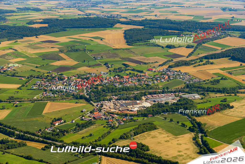 Bonenburg Warburg Bild- Das Luftbild wurde 2025 vom UL-Flugzeug heraus erstellt ( keine Drohne bzw. Drohnenaufnahme ) - Hochauflösende Luftaufnahme -Nicht vergleichbar mit Google Maps oder Satelittenbilder- Die Geschenkidee !Mit Lizenz und Bildrechte bestellbar - CC