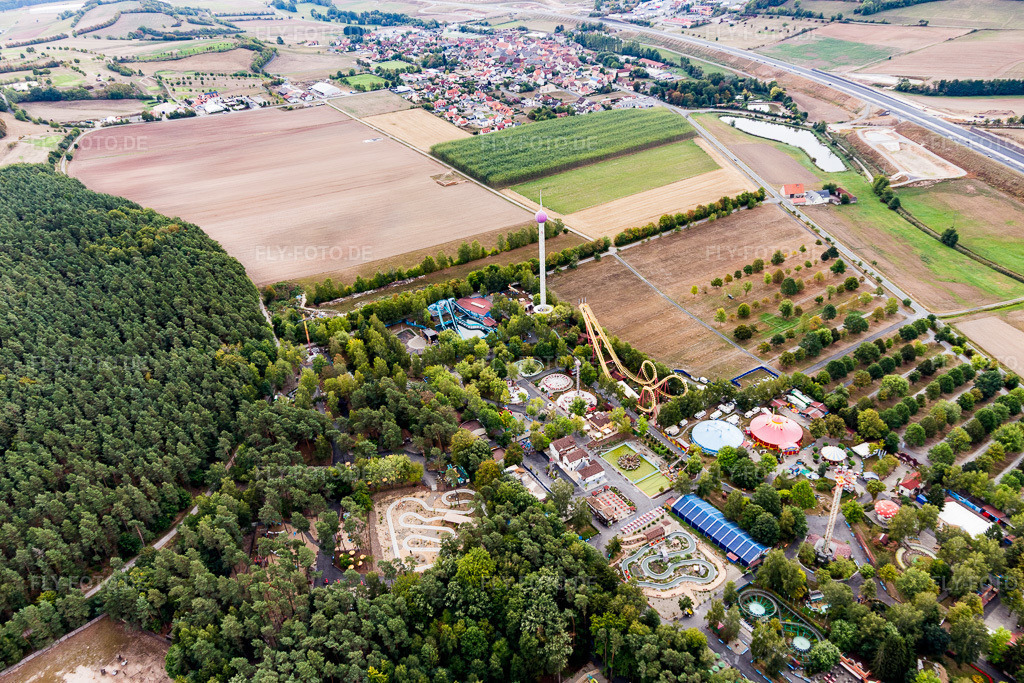Luftbild: Freizeitzentrum - Vergnügungspark Freizeit-Land Geiselwind in Geiselwind im Bundesland Bayern in Deutschland. Foto: IMG_111205.jpg vom 09.09.2018 durch Werner Riehm/FLY-FOTO.de