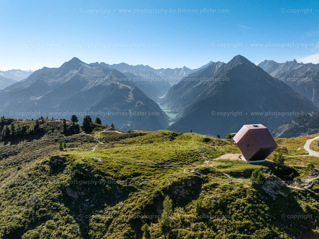 Granatkapelle ohne Schnee copyright  Thomas Pfister-77 | PHOTOGRAPHY BY THOMAS PFISTER