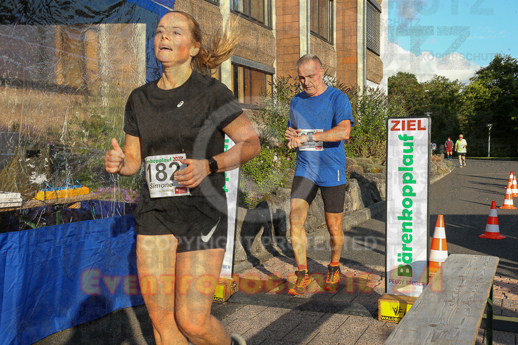 250801_1927_EX1_7960 | Sportfotografie im Rhein-Sieg Kreis, Köln, Bonn, NRW, Rheinland Pfalz, Hessen, etc. Unser Tätigkeitsfeld umfasst den Laufsport vom Volkslauf über den Marathon, Duathlon, Triathon bis zum Ultralauf wie Kölnpfad Ultra oder Schindertrail.
