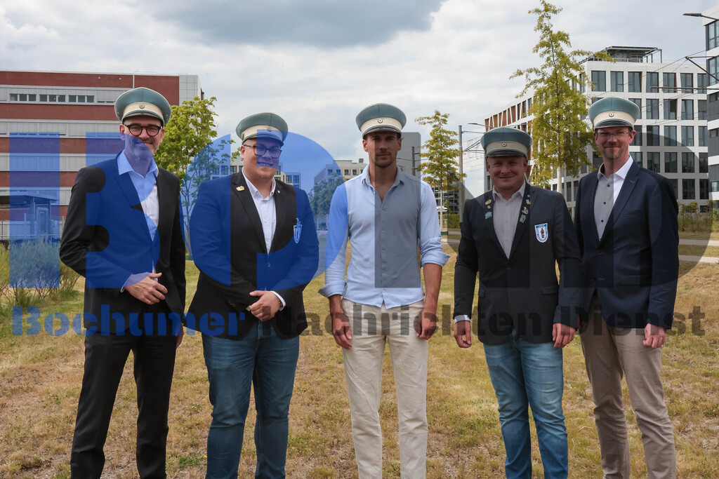 Eicheingrabung | Eicheingrabung - Realisiert mit Pictrs.com