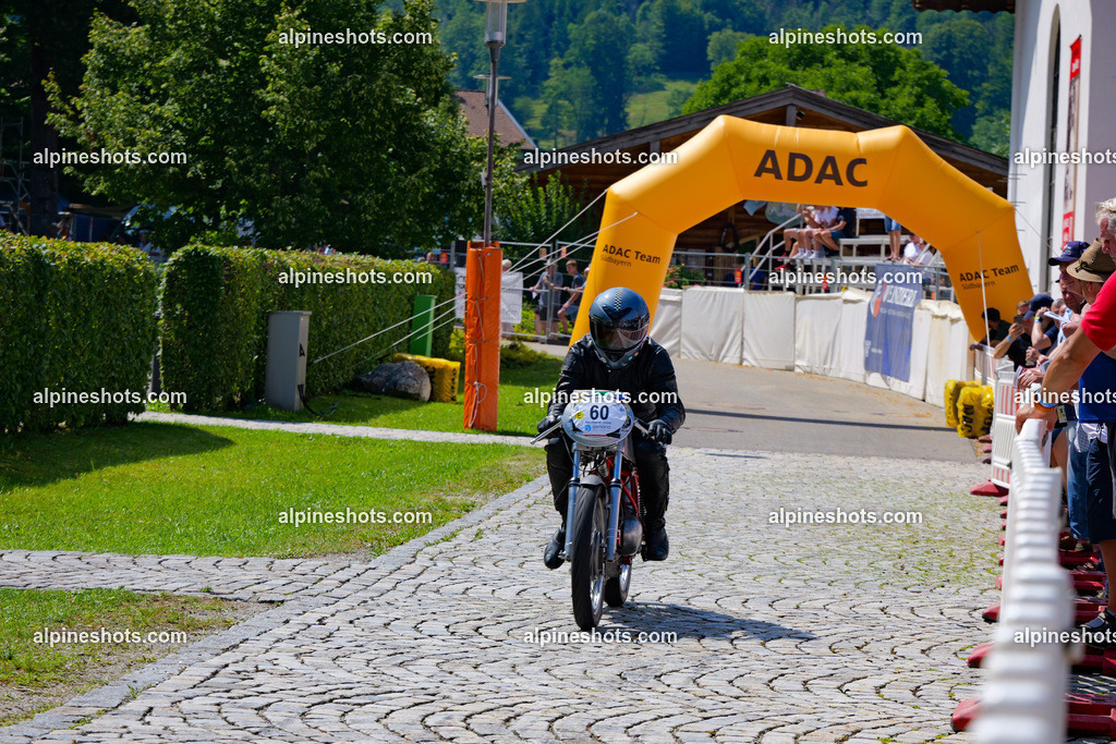 P1014732 | Erleben Sie atemberaubende, hochqualitative Fotos Ihrer Fahrt entlang der malerischen Alpenstraßen. Besuchen Sie alpineshots.com, um professionelle Aufnahmen Ihrer unvergesslichen Reise zu finden und zu kaufen - Realisiert mit Pictrs.com